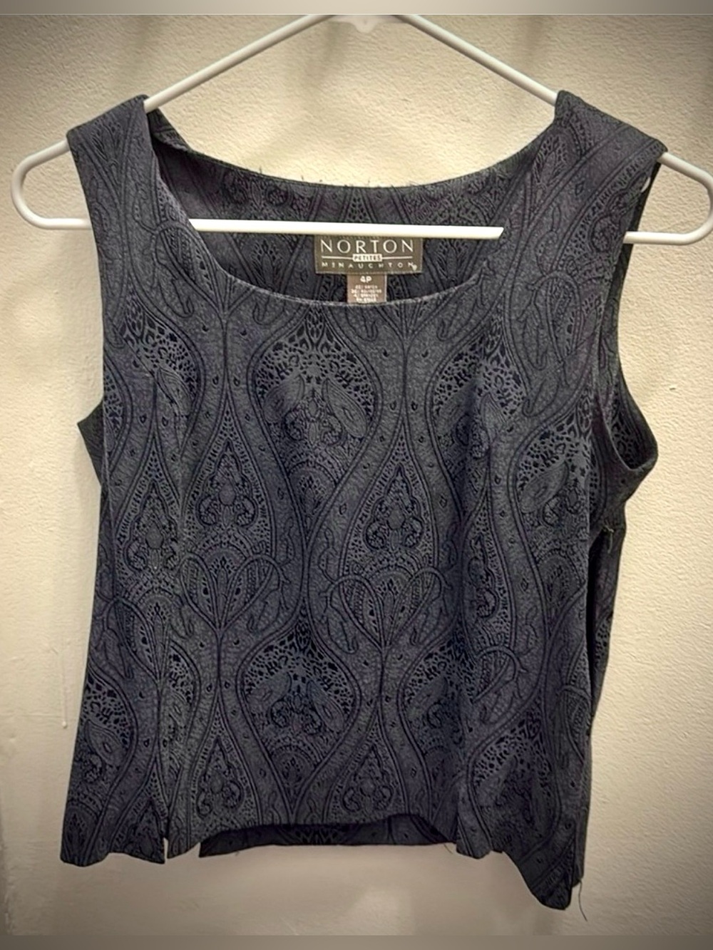 Beautiful 90’s Whimsygoth Brocade top